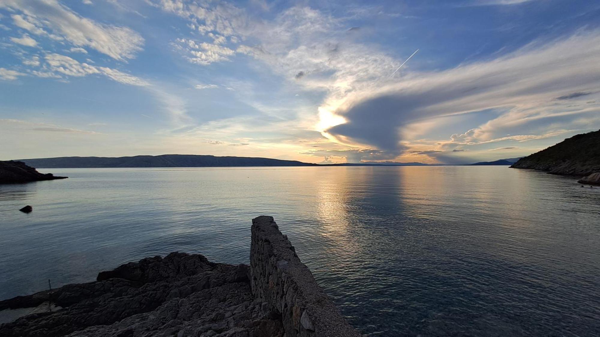 Boora Glamp Experience & Heated Infinity Pool Hotel Senj  Ngoại thất bức ảnh