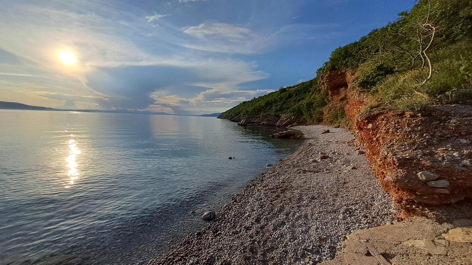 Boora Glamp Experience & Heated Infinity Pool Hotel Senj  Ngoại thất bức ảnh