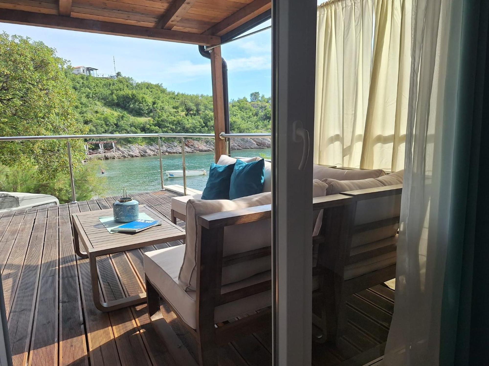 Boora Glamp Experience & Heated Infinity Pool Hotel Senj  Phòng bức ảnh