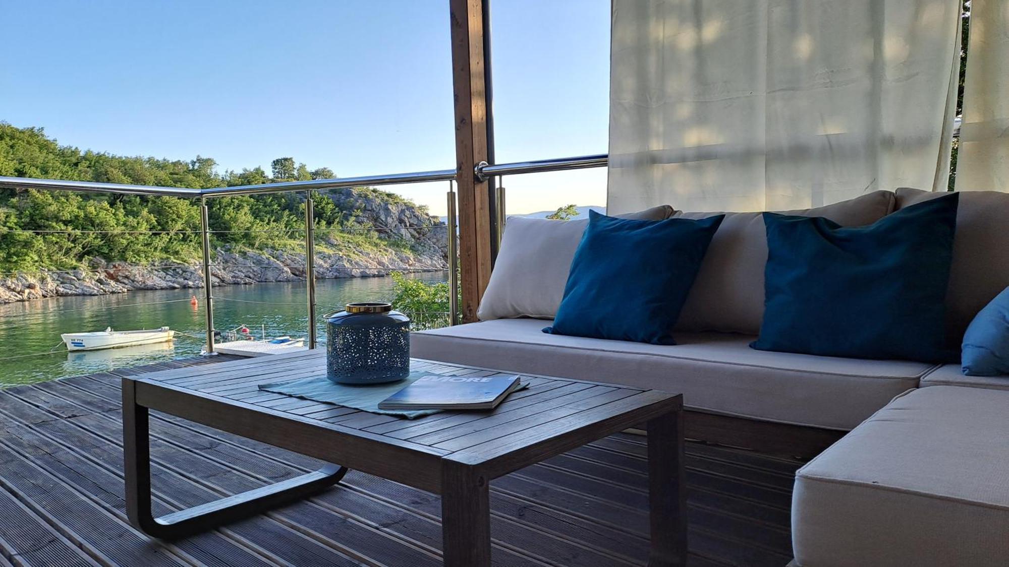 Boora Glamp Experience & Heated Infinity Pool Hotel Senj  Ngoại thất bức ảnh