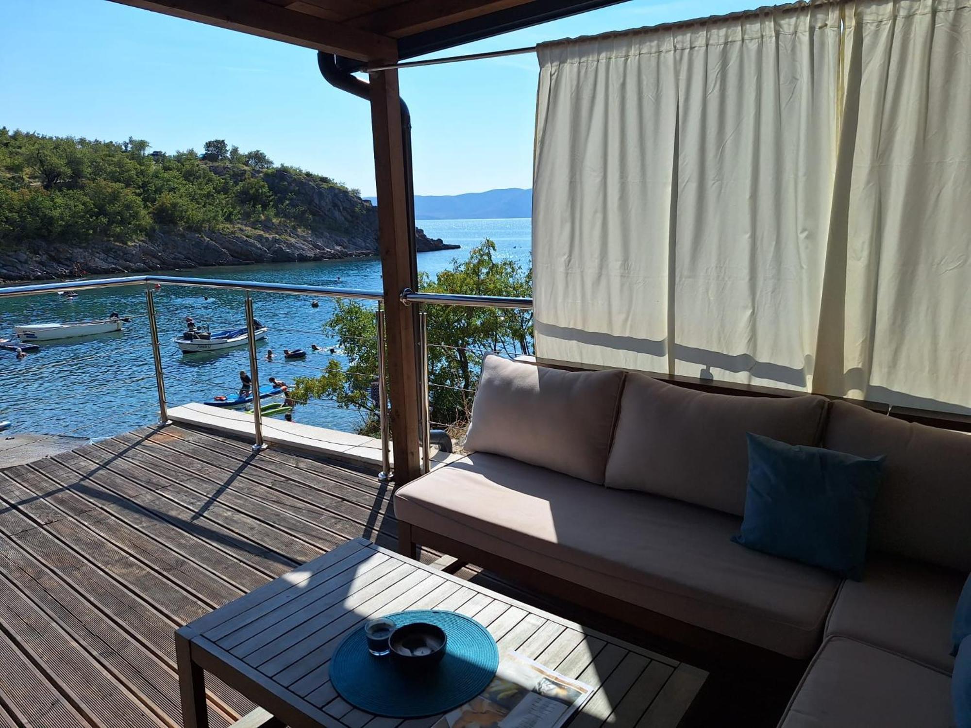 Boora Glamp Experience & Heated Infinity Pool Hotel Senj  Phòng bức ảnh